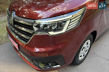 Мінівен Renault Trafic 2022 в 