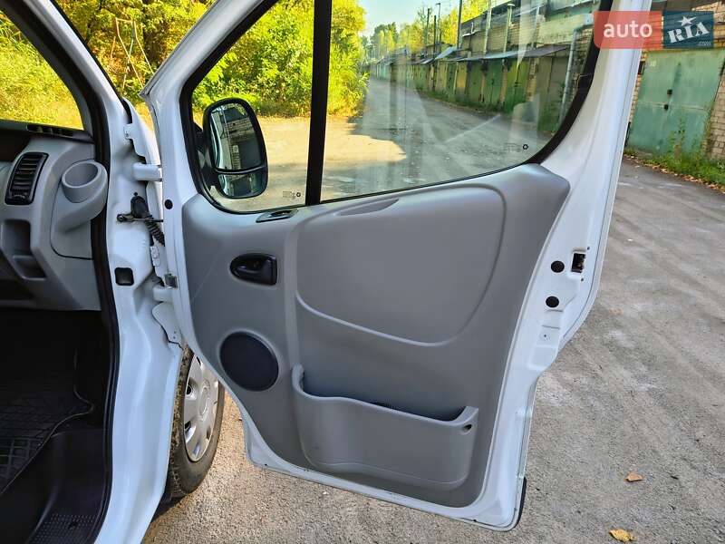 Минивэн Renault Trafic 2009 в Днепре
