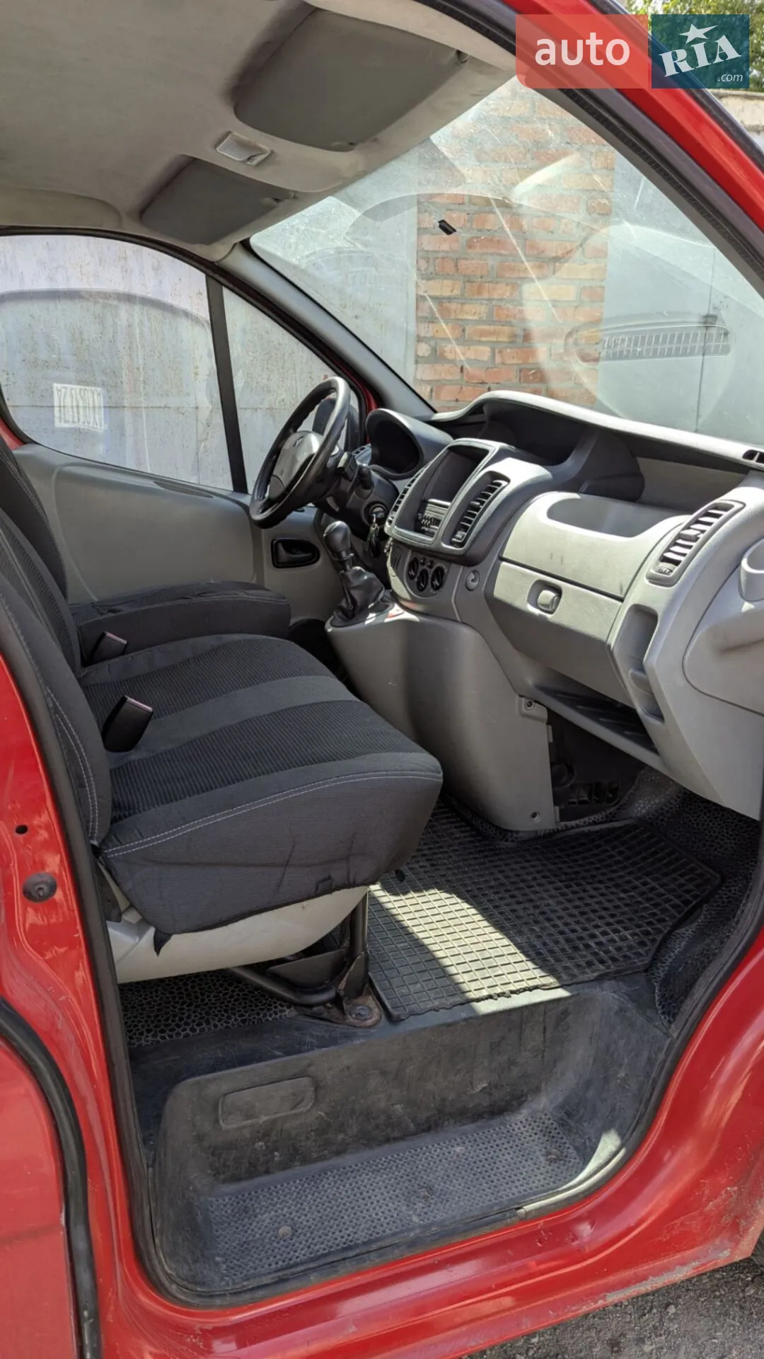 2011 Renault Trafic - мініатюра 14
