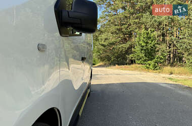 Вантажний фургон Renault Trafic 2020 в 