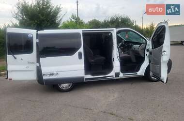Минивэн Renault Trafic 2004 в 