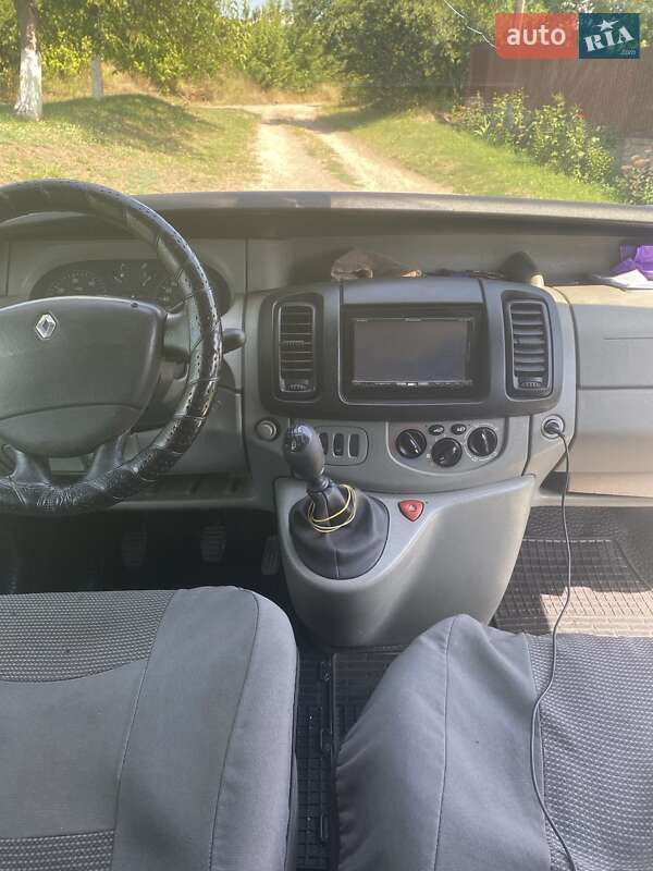 Мінівен Renault Trafic 2002 в Бершаді фото 6 Мінівен Renault Trafic 2002 в Бершаді