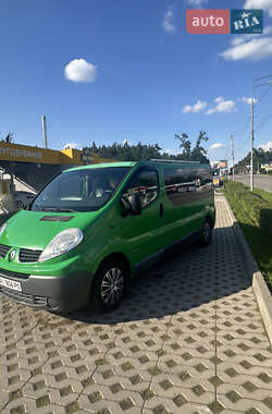 Мінівен Renault Trafic 2012 в 