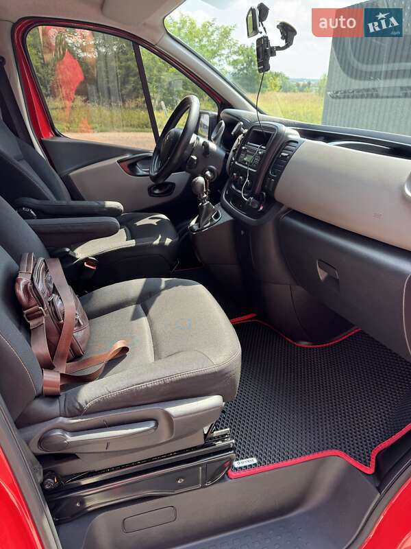 Мінівен Renault Trafic 2015 в Києві