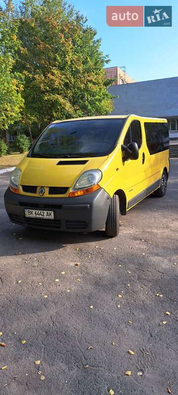 Минивэн Renault Trafic 2004 в Ровно