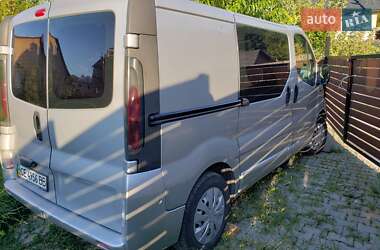 Мінівен Renault Trafic 2004 в Чернівцях