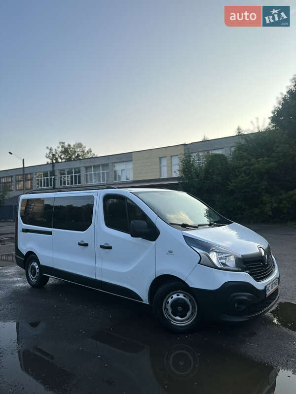 Минивэн Renault Trafic 2015 в Львове фото 5 Минивэн Renault Trafic 2015 в Львове