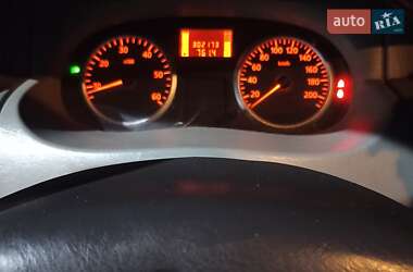 Минивэн Renault Trafic 2006 в Краснограде