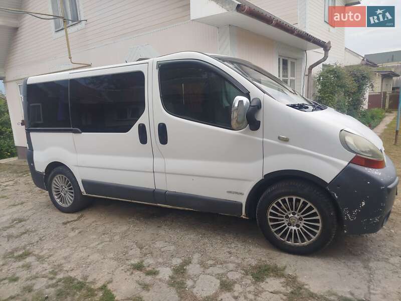 Минивэн Renault Trafic 2005 в Ивано-Франковске фото 3 Минивэн Renault Trafic 2005 в Ивано-Франковске