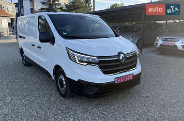 Вантажний фургон Renault Trafic 2022 в Калуші