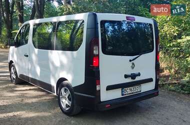 Минивэн Renault Trafic 2016 в 