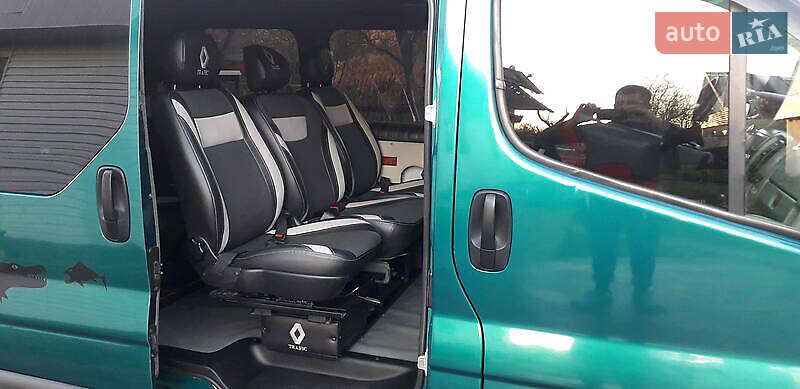 Минивэн Renault Trafic 2005 в Городенке