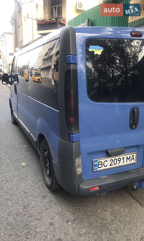 Минивэн Renault Trafic 2002 в Стрые