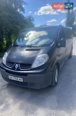 Вантажопасажирський фургон Renault Trafic 2008 в Харкові