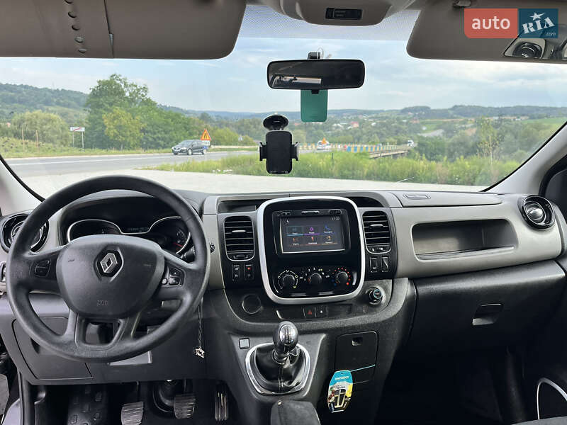 Минивэн Renault Trafic 2017 в Черновцах