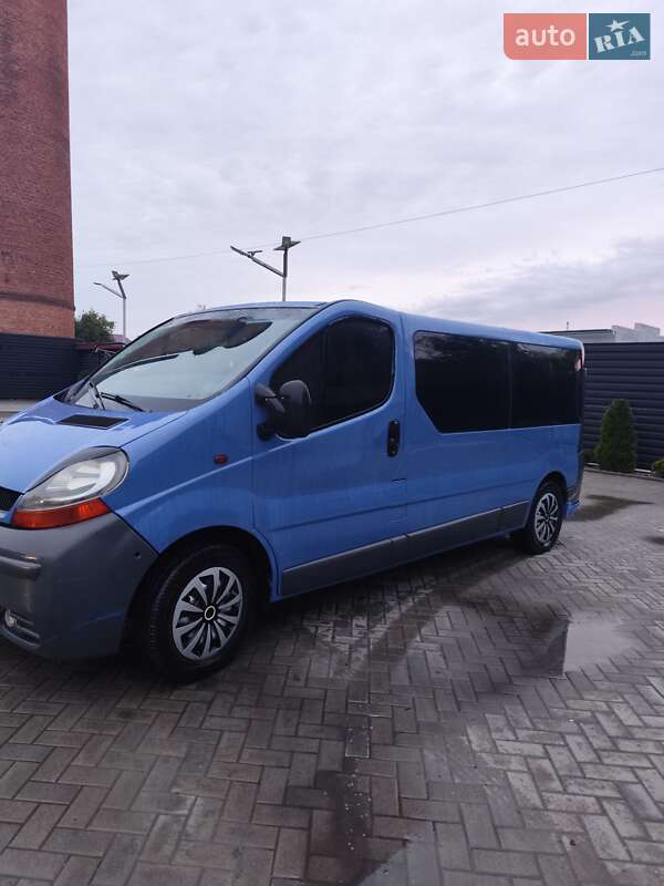 Минивэн Renault Trafic 2005 в Ивано-Франковске