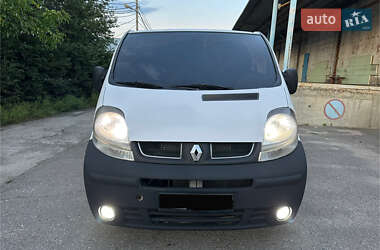 Грузопассажирский фургон Renault Trafic 2006 в Харькове