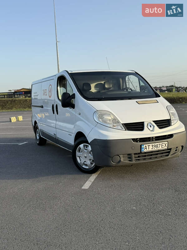 Renault Trafic 2014