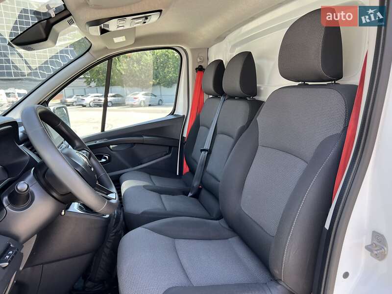 Грузовой фургон Renault Trafic 2023 в Луцке