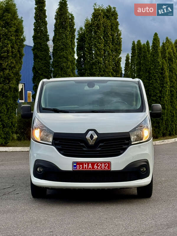 Грузовой фургон Renault Trafic 2016 в Полтаве