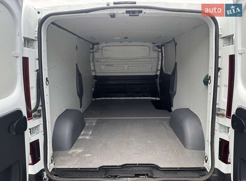 Грузовой фургон Renault Trafic 2016 в Полтаве