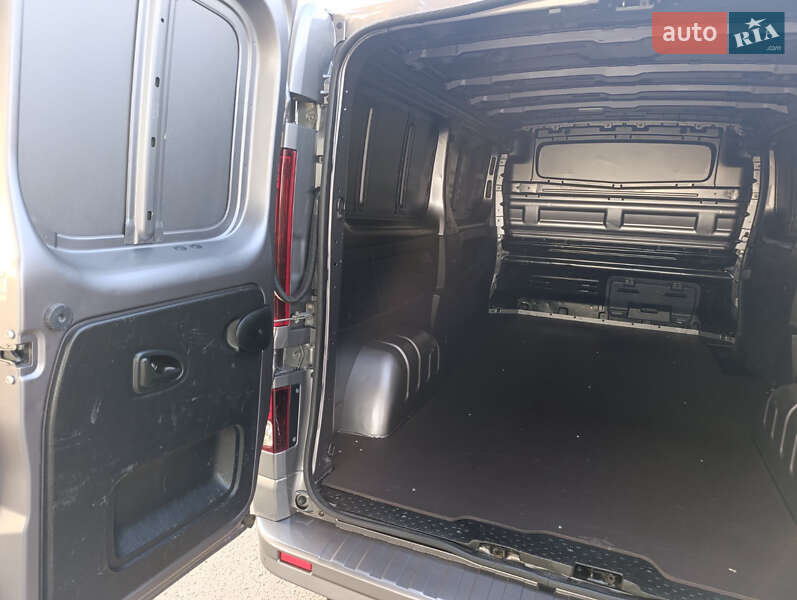 Вантажний фургон Renault Trafic 2021 в Дубні