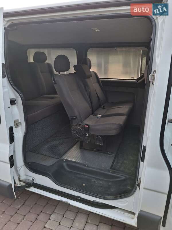 Минивэн Renault Trafic 2012 в Славском фото 7 Минивэн Renault Trafic 2012 в Славском