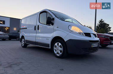 Грузовой фургон Renault Trafic 2009 в Млинове