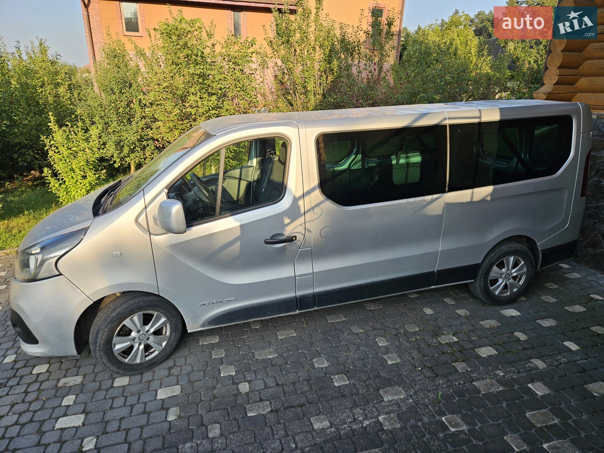 2016 Renault Trafic - мініатюра 4