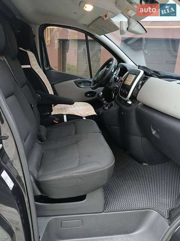 Грузовой фургон Renault Trafic 2016 в Ивано-Франковске