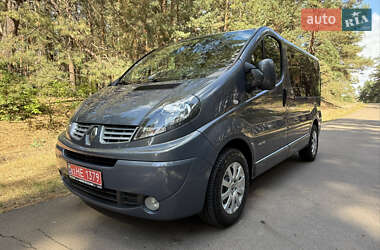 Минивэн Renault Trafic 2014 в 