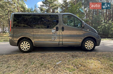 Минивэн Renault Trafic 2014 в 
