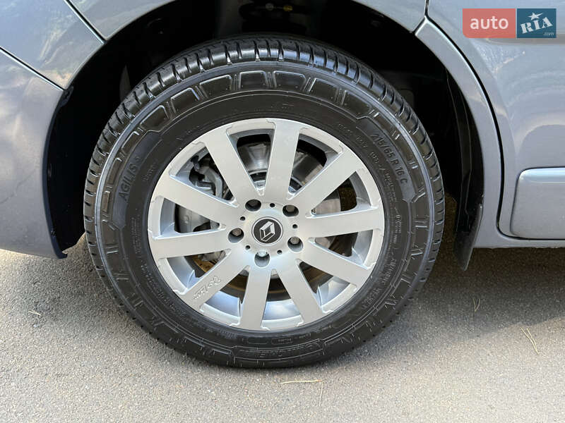 Мінівен Renault Trafic 2014 в Києві