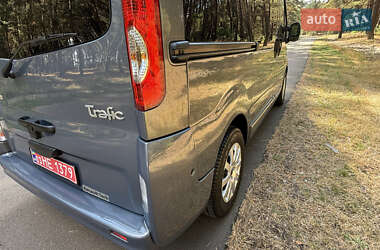 Минивэн Renault Trafic 2014 в 