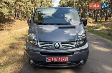 Минивэн Renault Trafic 2014 в 