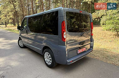 Минивэн Renault Trafic 2014 в 