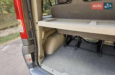 Минивэн Renault Trafic 2014 в 