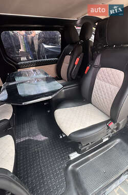 Минивэн Renault Trafic 2020 в 