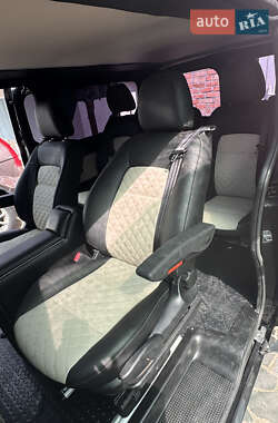 Минивэн Renault Trafic 2020 в 