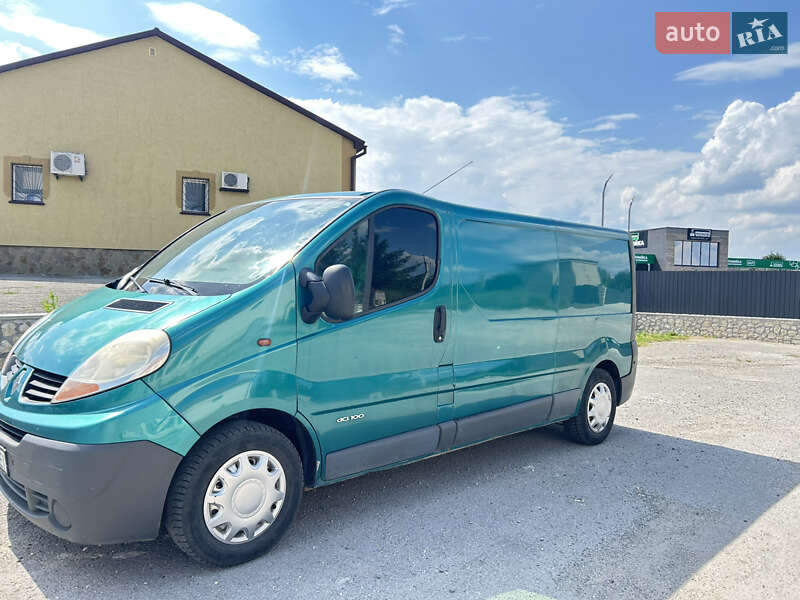 Грузовой фургон Renault Trafic 2006 в Тернополе