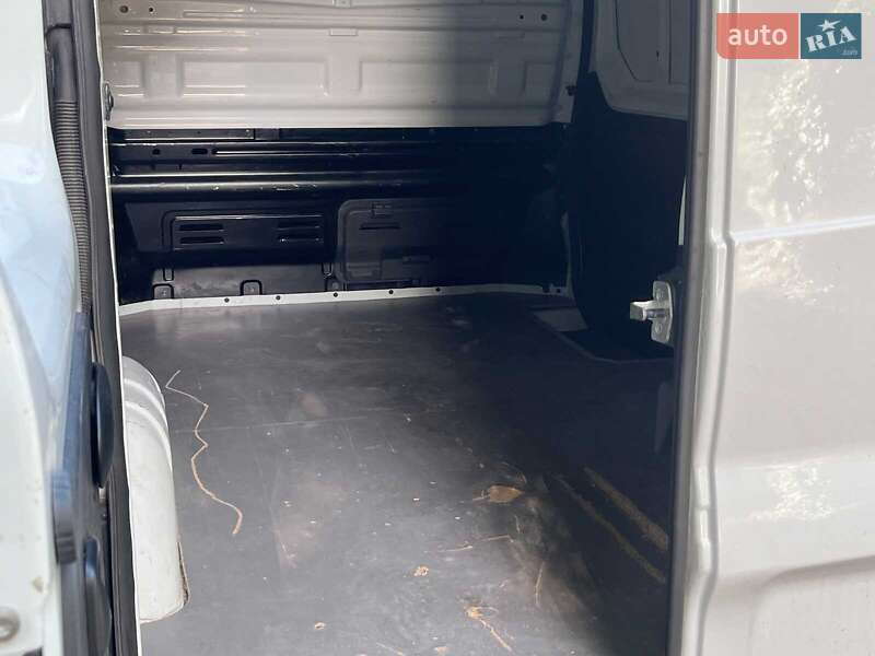 Грузовой фургон Renault Trafic 2018 в Киеве фото 16 Грузовой фургон Renault Trafic 2018 в Киеве