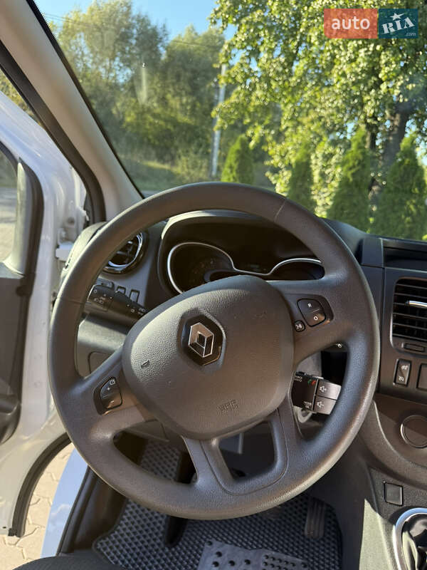 Мінівен Renault Trafic 2020 в Львові