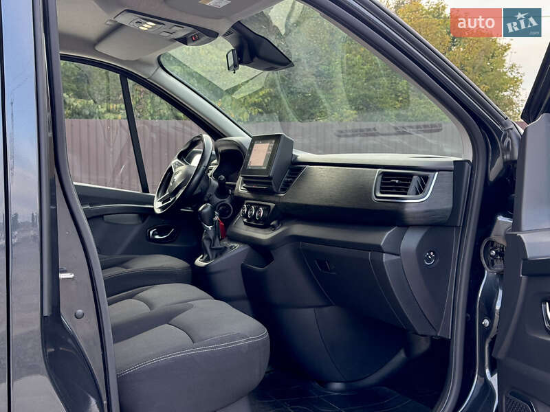 Минивэн Renault Trafic 2022 в Дубно
