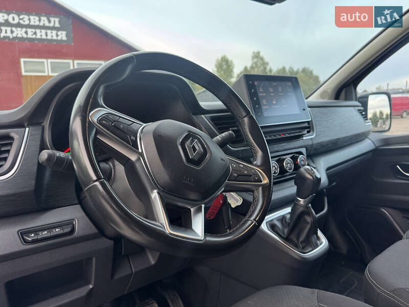 Минивэн Renault Trafic 2022 в Дубно