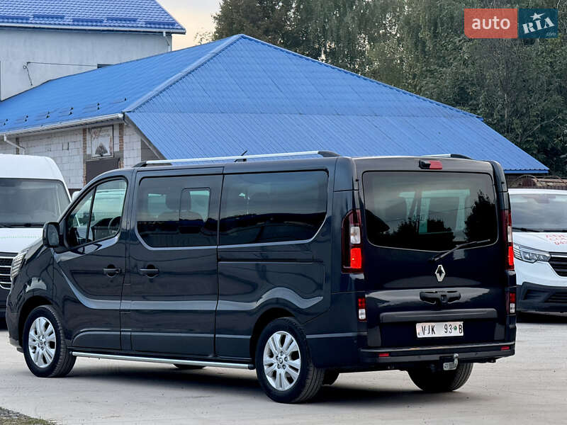 Минивэн Renault Trafic 2022 в Дубно