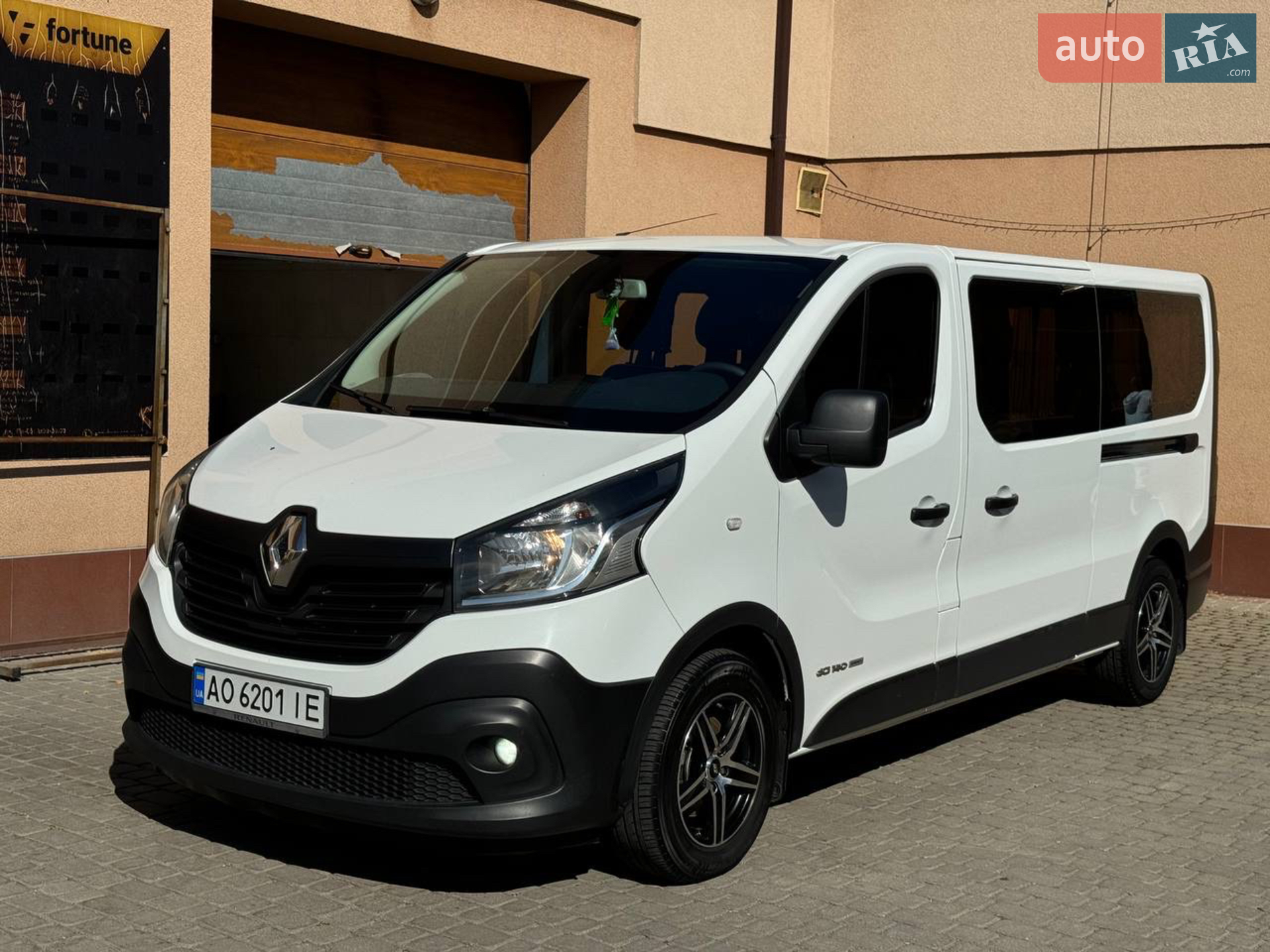 2017 Renault Trafic - мініатюра 8