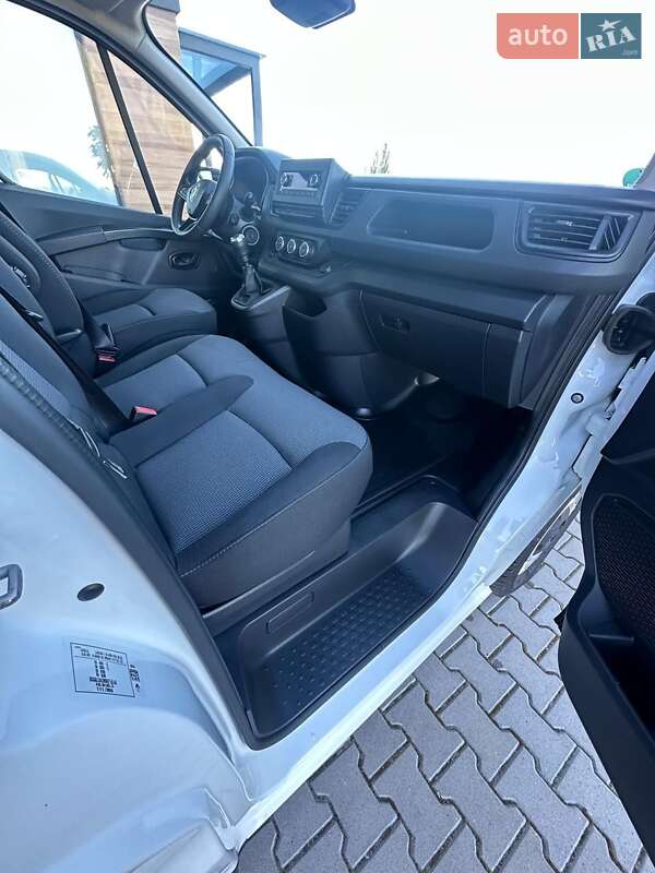 Вантажний фургон Renault Trafic 2022 в Києві