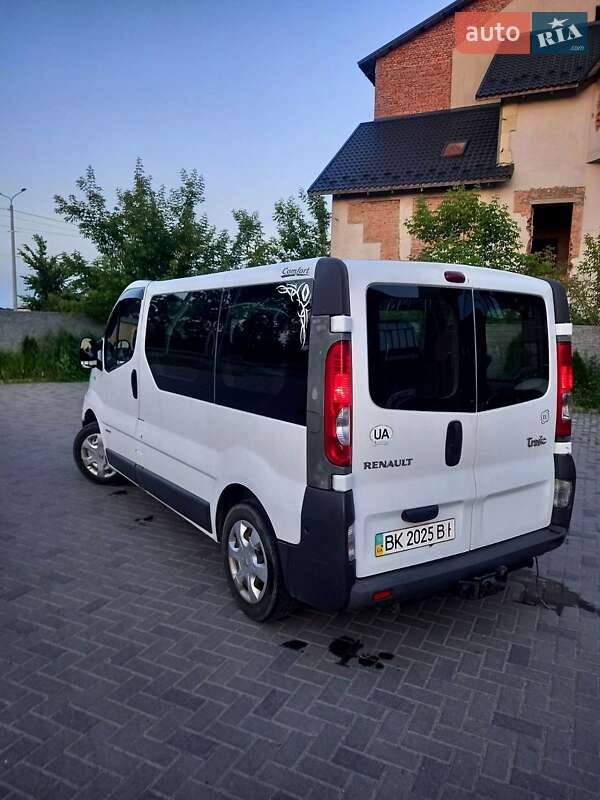 Мінівен Renault Trafic 2008 в Рівному