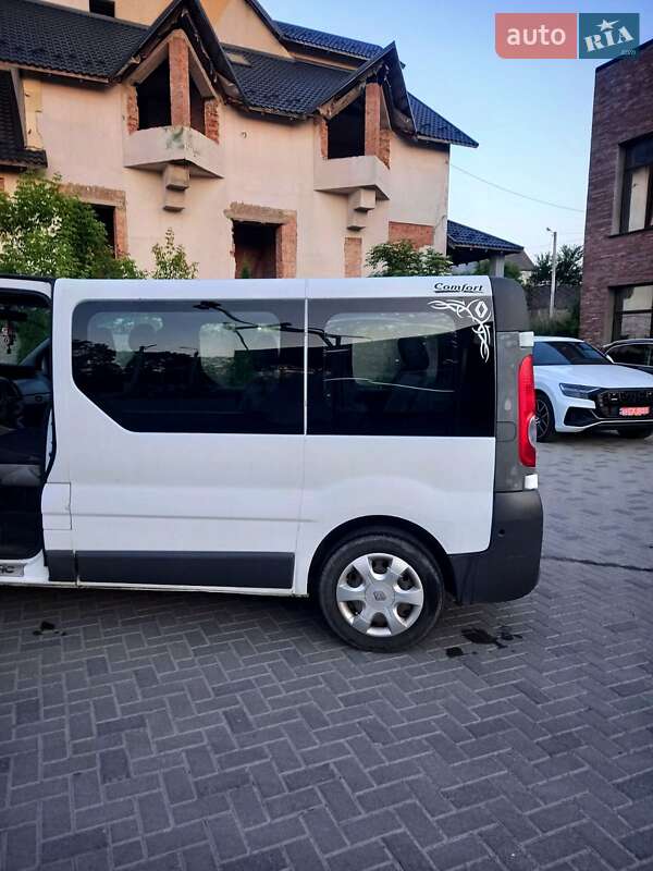 Мінівен Renault Trafic 2008 в Рівному