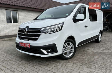 Грузопассажирский фургон Renault Trafic 2023 в Киеве